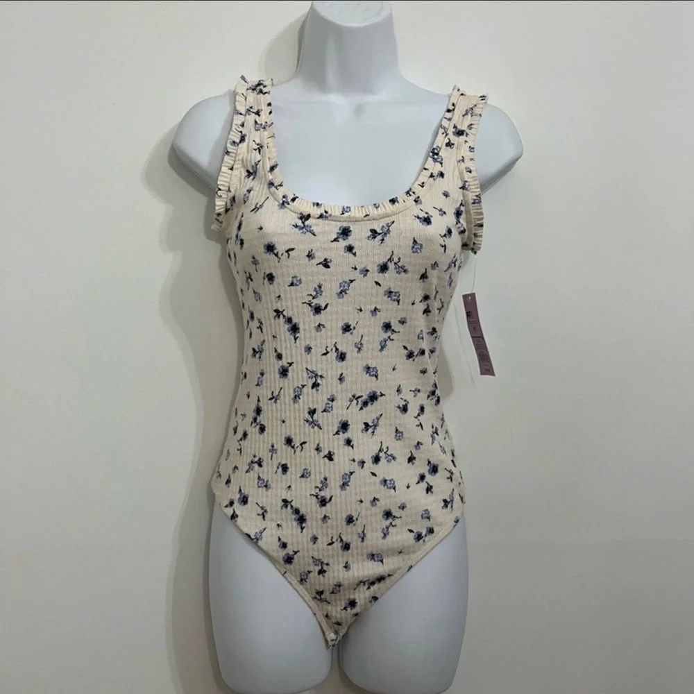 Wild Fable Bodysuit - Picture 5 of 5
